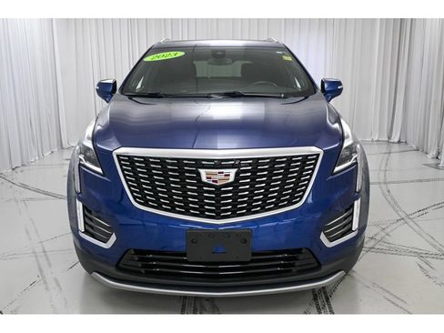 Used 2023 Cadillac XT5 Premium Luxury image 3