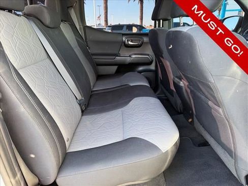 Used 2021 Toyota Tacoma TRD Sport w/ Technology Package AWD/4WD image 9
