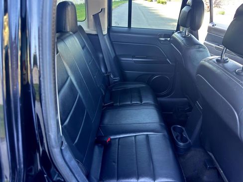 Used 2015 Jeep Patriot High Altitude FWD image 27