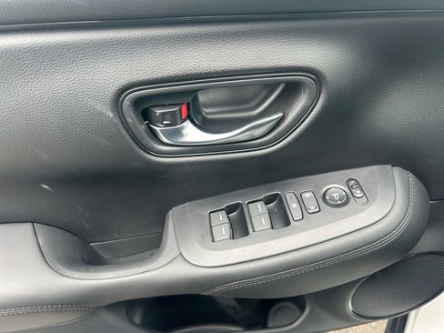 New 2026 Honda HR-V LX image 18