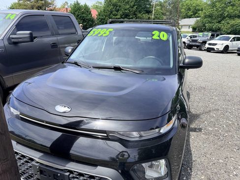 Used 2015 Kia Soul FWD image 14