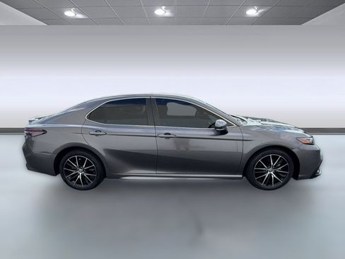 Used 2023 Toyota Camry SE w/ Convenience Package FWD image 8