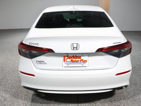 Used 2025 Honda Civic Sport image 8