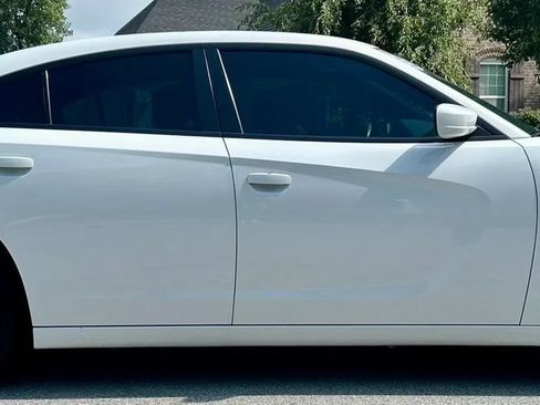 Used 2021 Dodge Charger SXT RWD image 8