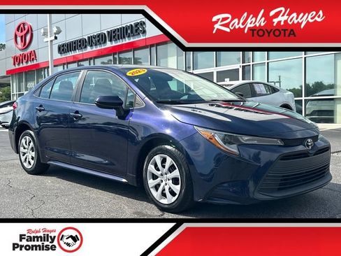 Used 2023 Toyota Corolla LE FWD image 1