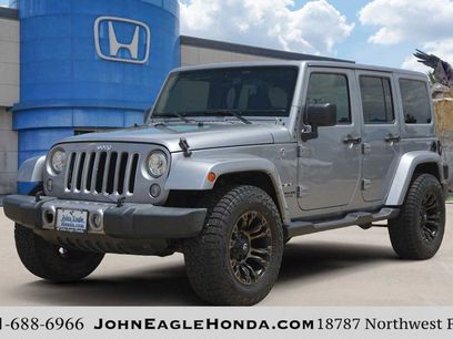 Used 2017 Jeep Wrangler Unlimited Sahara w/ Dual Top Group