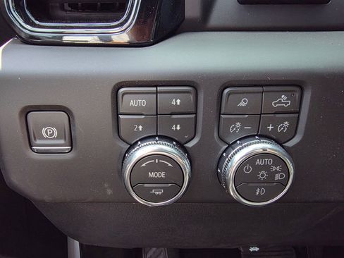 New 2026 GMC Sierra 1500 AT4X AWD/4WD image 13