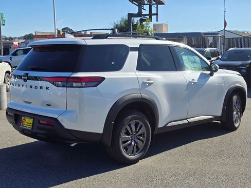 New 2026 Nissan Pathfinder SV w/ Cargo Package image 7