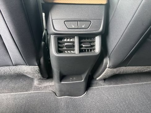Used 2025 Chevrolet Equinox ACTIV w/ Safety and Technology Package FWD image 21