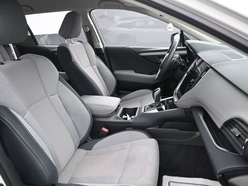 Used 2025 Subaru Outback Premium AWD/4WD image 35