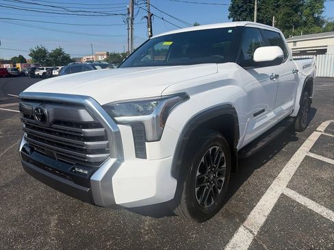 Used 2026 Toyota Tundra Limited AWD/4WD image 3