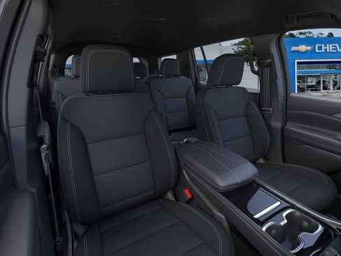New 2026 Chevrolet Traverse LT w/ Driver Confidence Package image 16