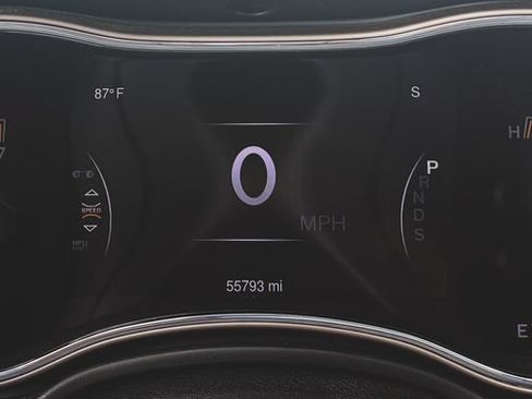 Used 2015 Jeep Grand Cherokee Altitude AWD/4WD image 7