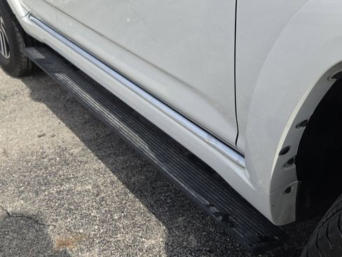 Used 2022 Toyota 4Runner Limited image 10