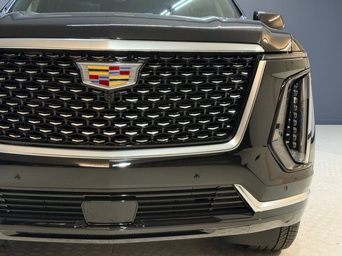 New 2025 Cadillac Escalade ESV Premium Luxury w/ Touring Package image 20