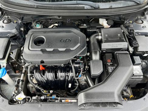 Used 2018 Hyundai Sonata SE w/ Cargo Package FWD image 29