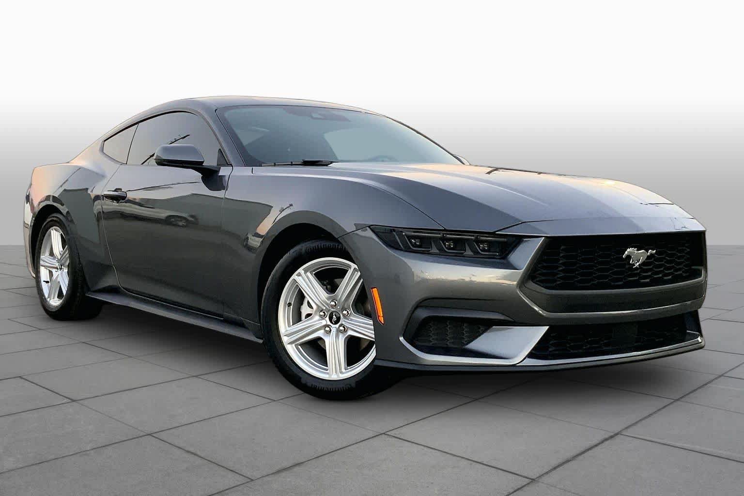Used 2026 Ford Mustang Premium RWD image 3