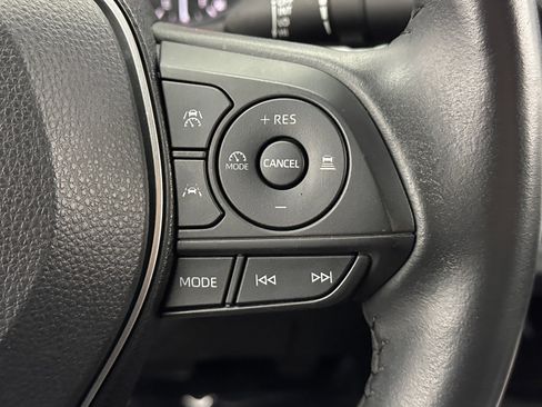 Used 2023 Toyota Corolla SE image 18