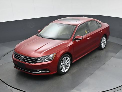 Used 2019 Volkswagen Passat 2.0T Wolfsburg w/ Wheels & Sunroof Package FWD image 57
