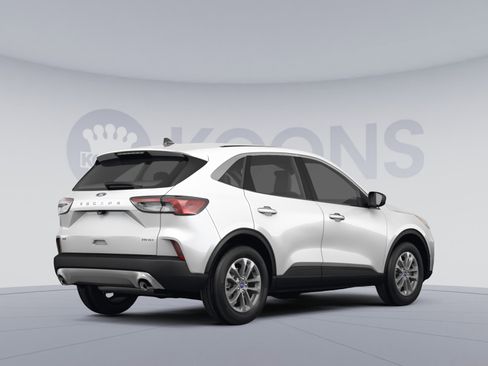 Used 2022 Ford Escape SE w/ Convenience Package AWD/4WD image 4