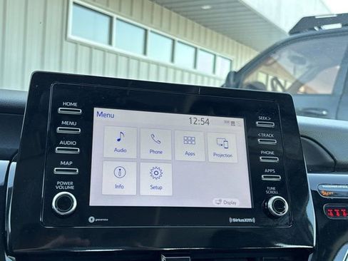 Used 2024 Toyota Camry SE image 25