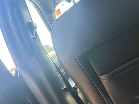 Used 2018 Ford Explorer Sport image 5