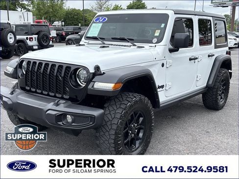 Used 2024 Jeep Wrangler Willys AWD/4WD image 10