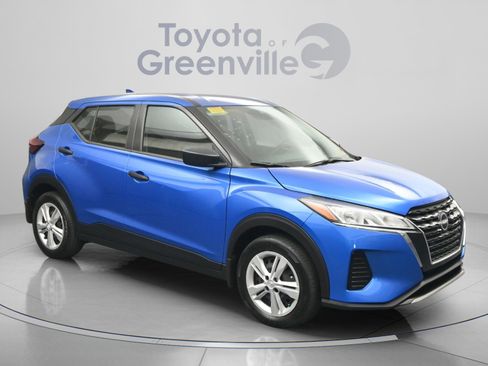 Used 2024 Nissan Kicks S image 18