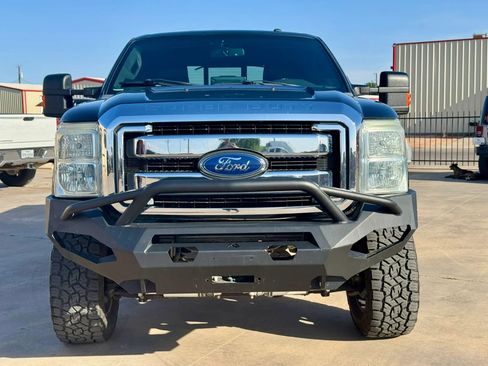 Used 2015 Ford F250 Lariat w/ Lariat Interior Package AWD/4WD image 3