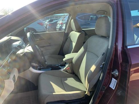 Used 2016 Honda Accord LX image 17
