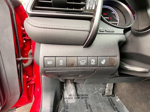 Used 2021 Toyota Camry XSE w/ Cold Weather Package FWD image 41