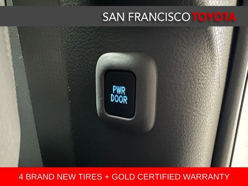 Certified 2024 Toyota Sienna XLE image 21