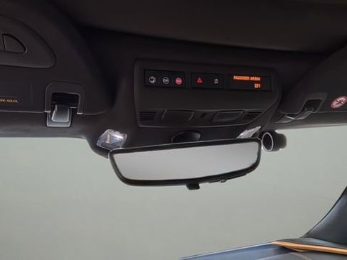 Used 2023 Chevrolet Corvette Stingray w/ Z51 Performance Package image 25