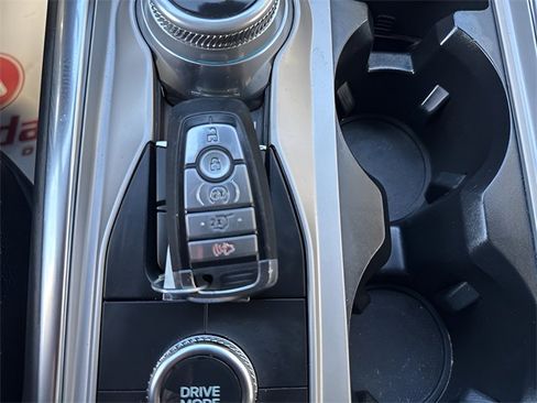 Used 2022 Ford Explorer Limited image 43