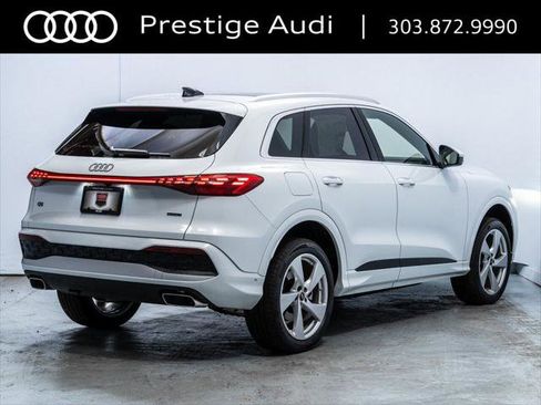 Used 2025 Audi Q5 Premium w/ Premium Plus AWD/4WD image 8