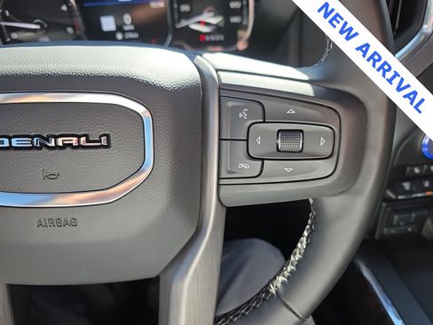 Used 2023 GMC Sierra 2500 Denali w/ Denali Ultimate Package image 19