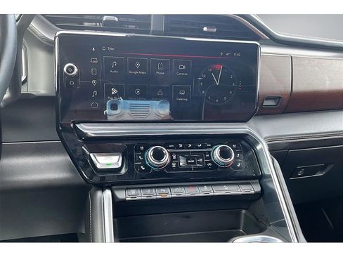 Used 2024 GMC Sierra 3500 Denali Ultimate image 10