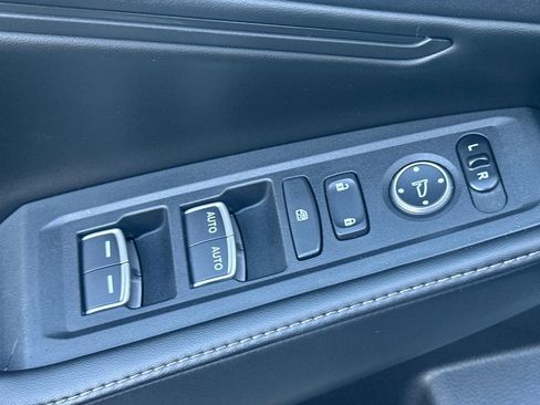 Used 2024 Honda Accord Sport image 12