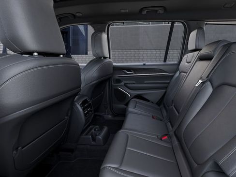 New 2026 Jeep Grand Cherokee L Limited RWD image 23