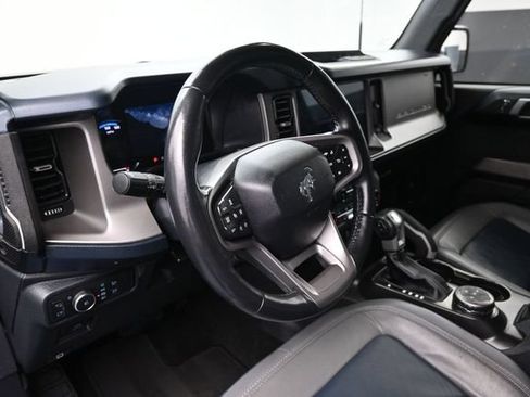 Used 2022 Ford Bronco Outer Banks AWD/4WD image 17
