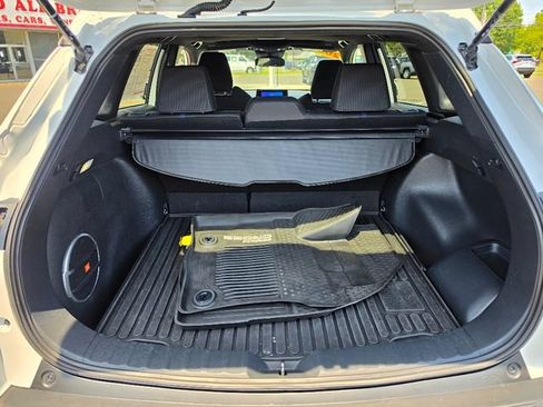 Used 2024 Toyota Corolla Cross AWD Hybrid w/ Moonroof Package image 17
