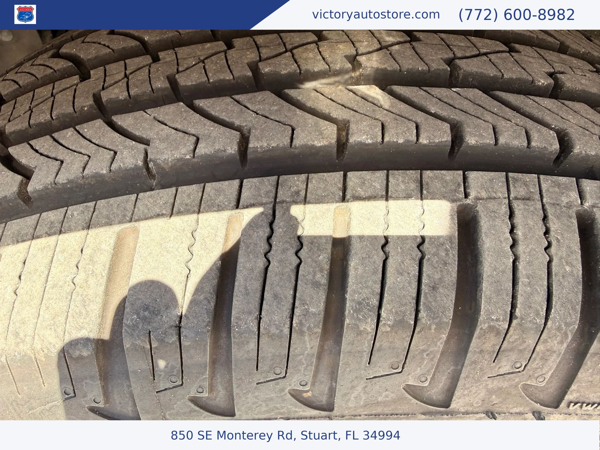 Used 2020 Ford Expedition Max XLT w/ Equipment Group 202A AWD/4WD image 27