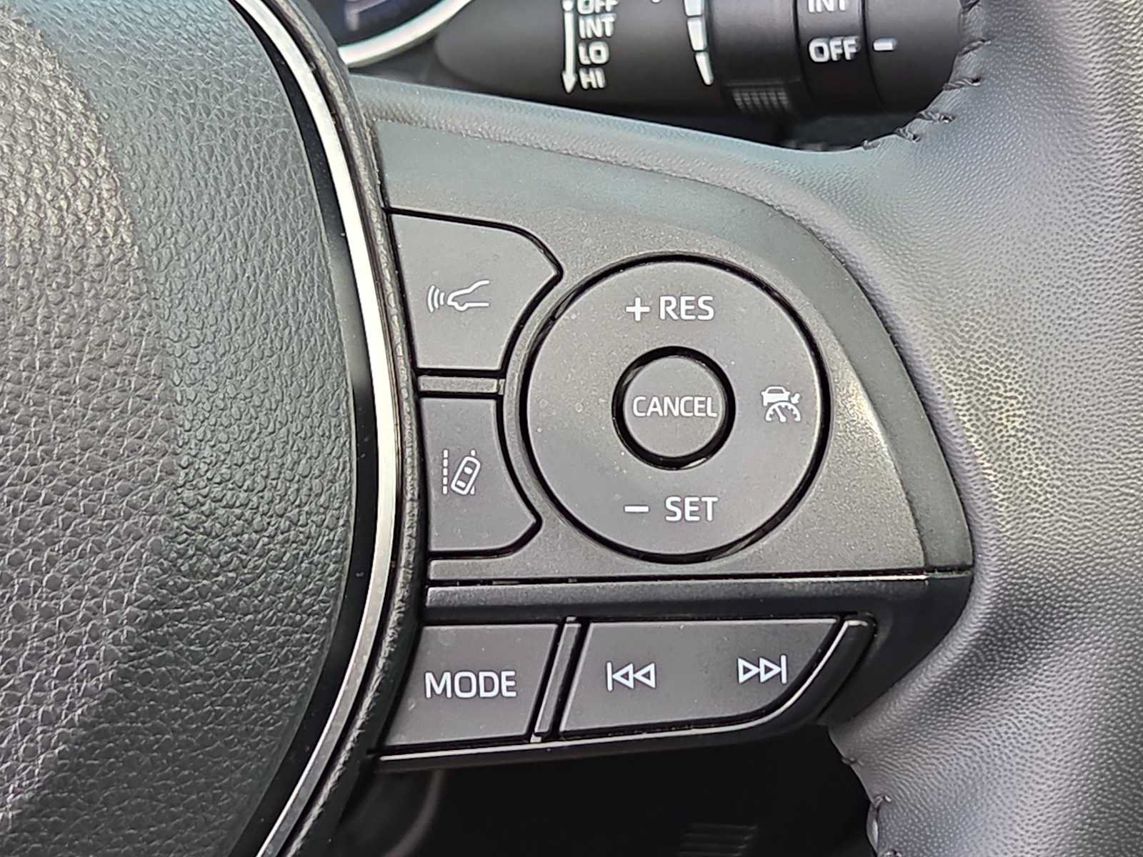 Certified 2025 Toyota RAV4 XLE Premium AWD/4WD image 23