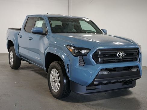 New 2026 Toyota Tacoma SR5 AWD/4WD image 3