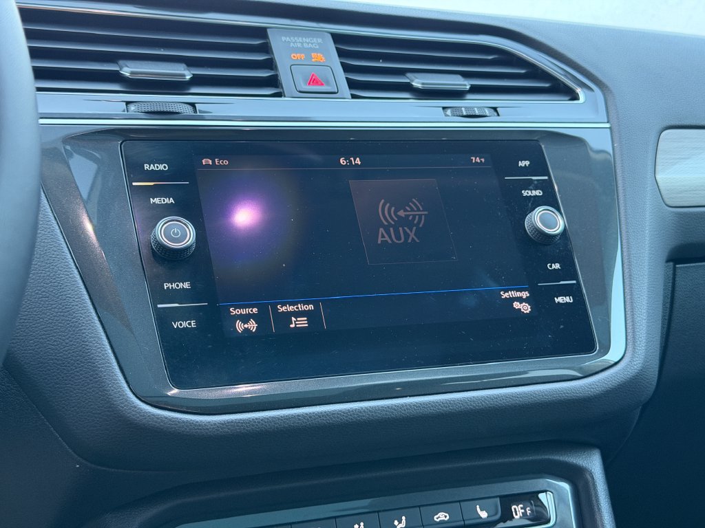 Used 2019 Volkswagen Tiguan SE w/ Panoramic Sunroof Package AWD/4WD image 17