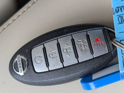 Used 2021 Nissan Murano Platinum w/ Cargo Package image 25