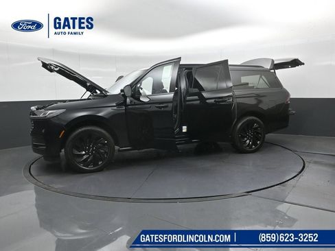 New 2025 Lincoln Navigator L Reserve w/ Jet Appearance Package image 52