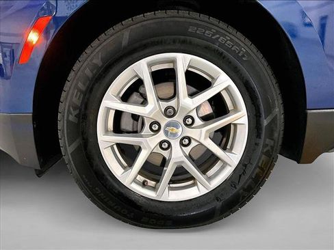 Used 2023 Chevrolet Equinox LS w/ LS Convenience Package FWD image 10