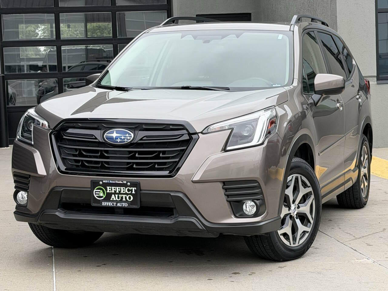 Used 2022 Subaru Forester Premium AWD/4WD image 3
