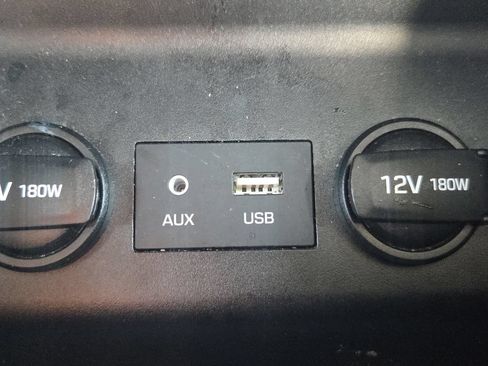 Used 2019 Hyundai Elantra SE FWD image 28